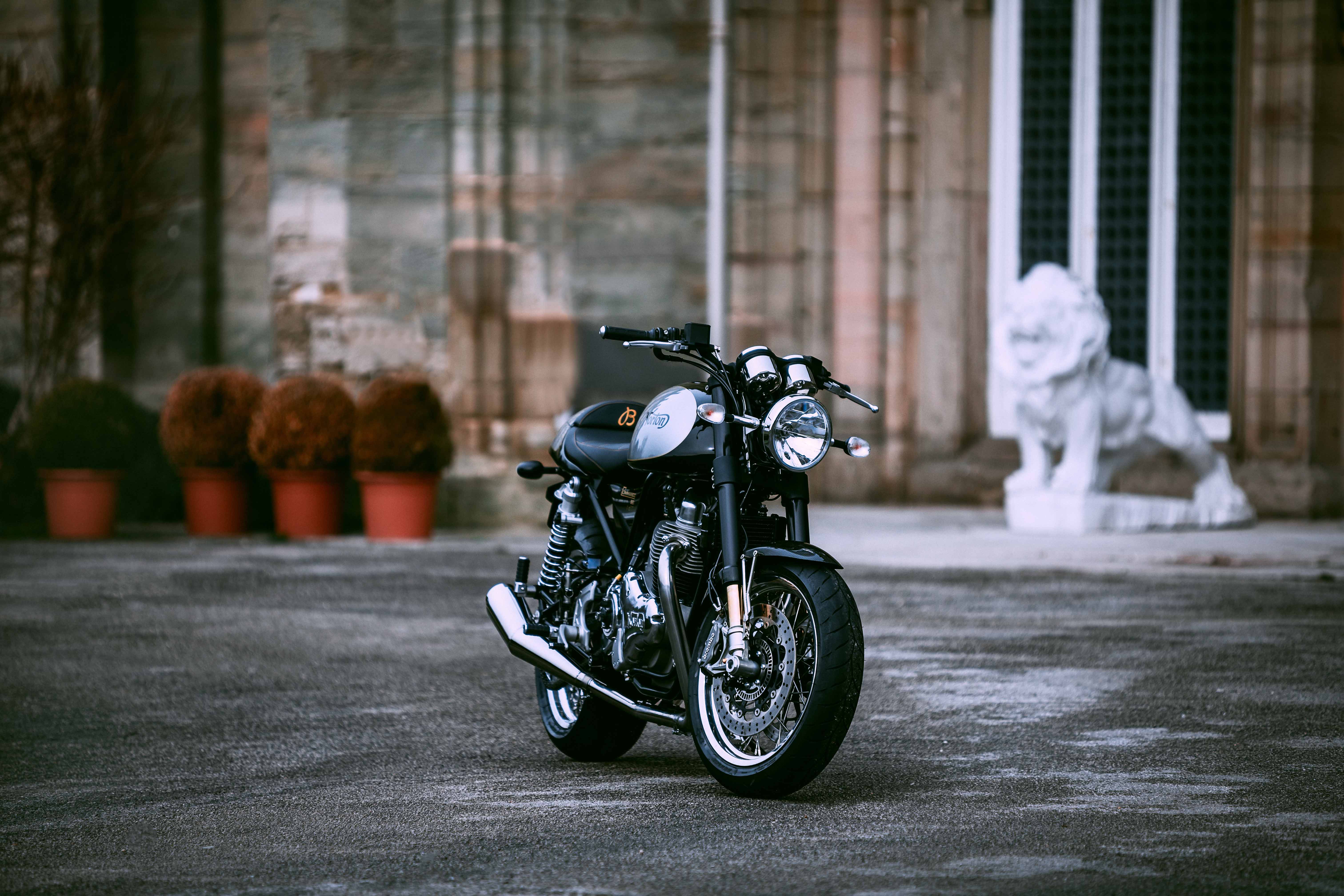 NORTON-BREITLING